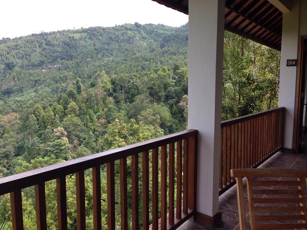Munduk Sari Resort Exterior foto